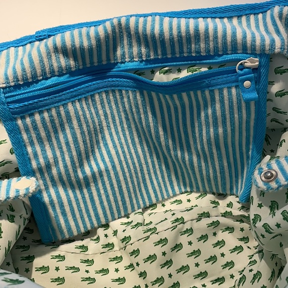 Lacoste terry cloth tote/beach bag - Picture 7 of 7